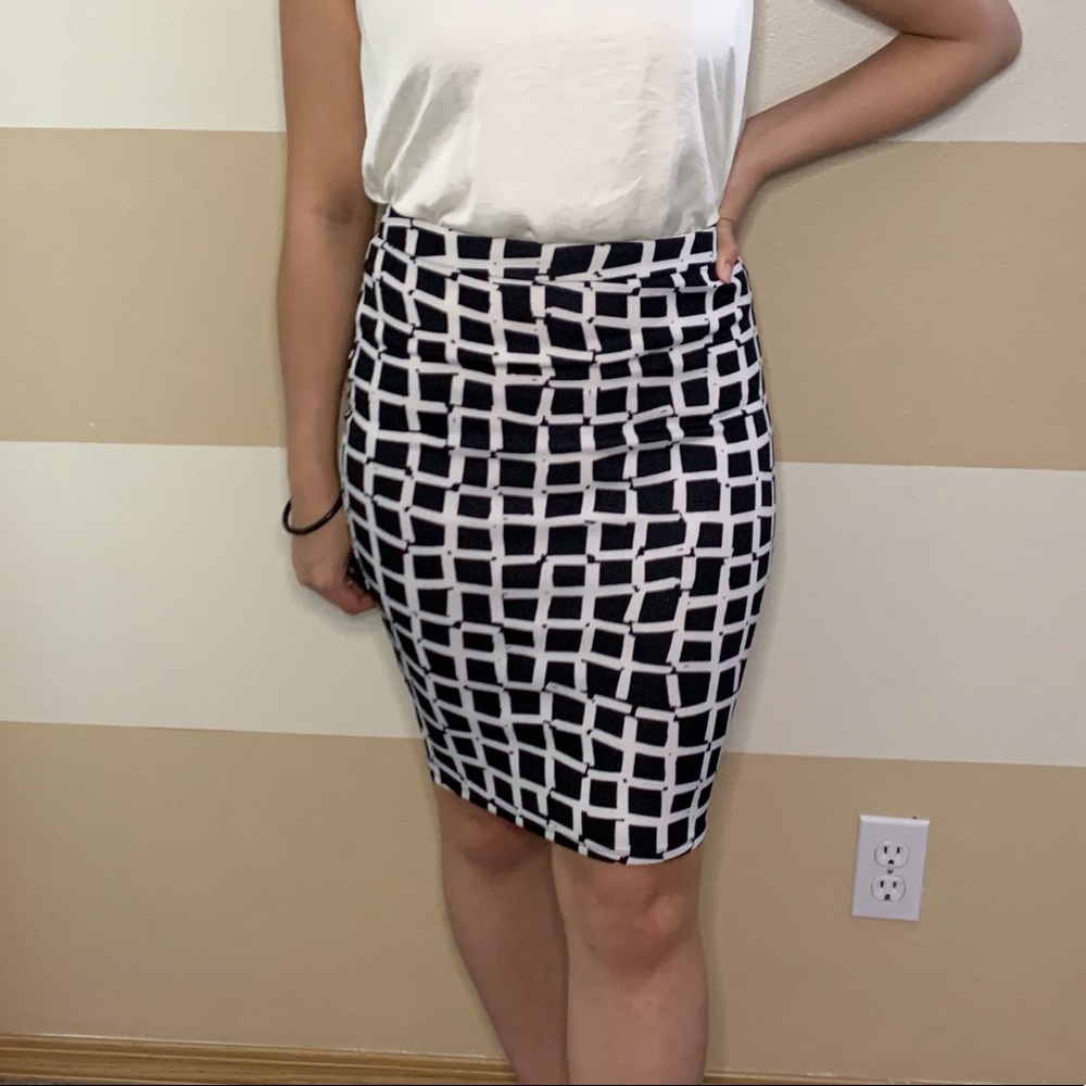 NWOT bar lll skirt